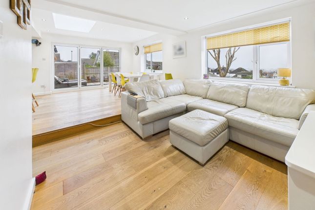 41, Slonk Hill Road, Shoreham-by-Sea photo 2