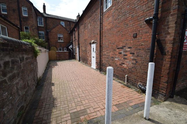 Room to rent in Bellmans Yard, High Street, Newport