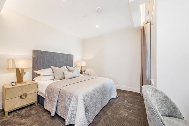 Flat for sale in The Corniche, Tower Two, 23 Albert Embankment, Vauxhall, London