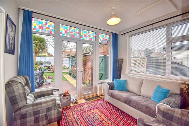 97, Old Road, Frinton on sea photo 4