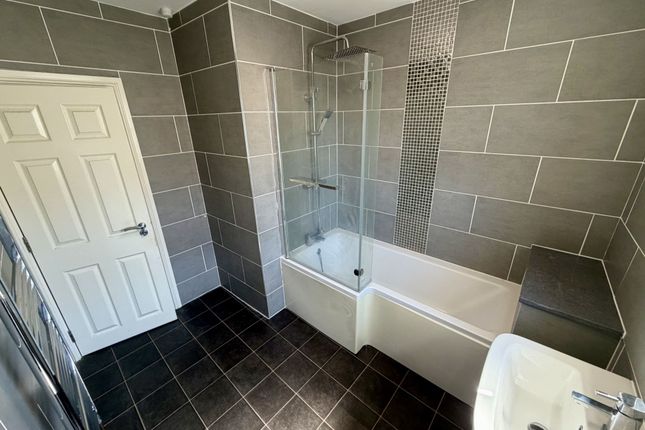 Flat 2, 22 Darnley Street, Gravesend photo 2