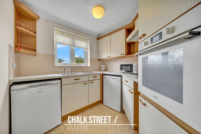 Draper Court,Flat 50, Mavis Grove, Hornchurch photo 4