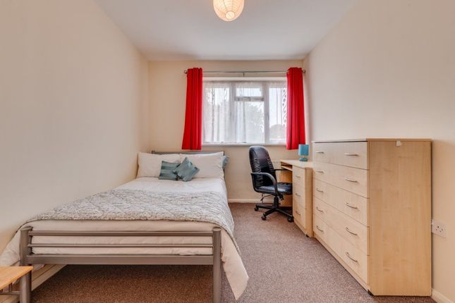 Property to rent in Kent Avenue, Canterbury