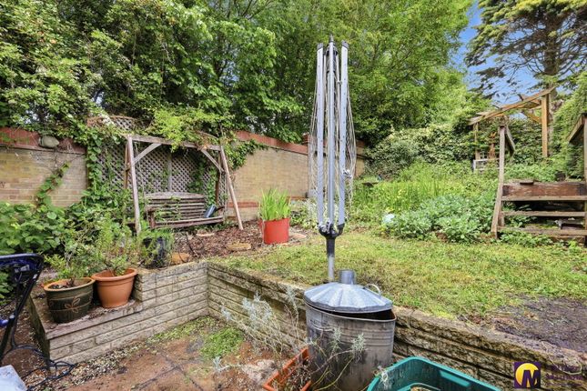 24, Gatesbury Way, Puckeridge photo 2