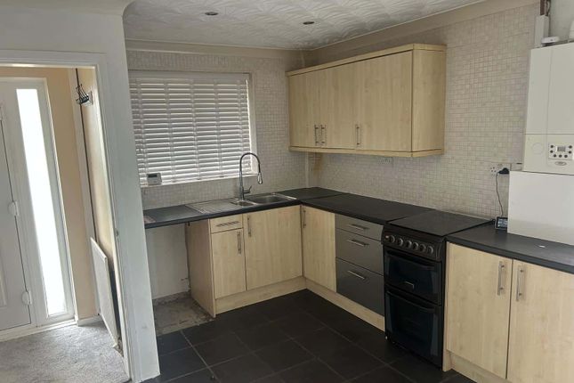 2, Cauldwell Close Stockton photo 5