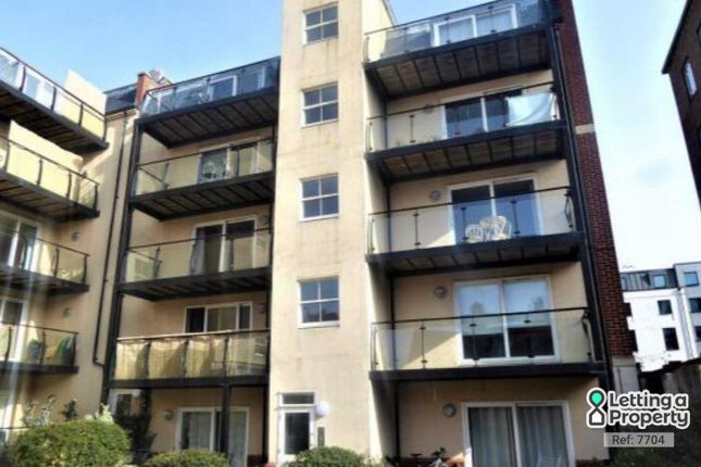 Flat to rent in Flagstaff Court, Canterbury, Kent