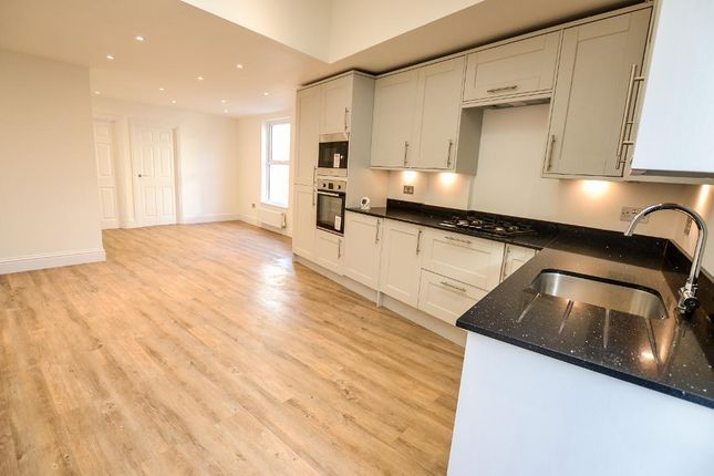 Thumbnail Flat for sale in Finchley Road, Childs Hill, London