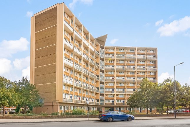 1-bed flat on 214 Tom Williams House, Clem Attlee Court, Fulham, £220,000