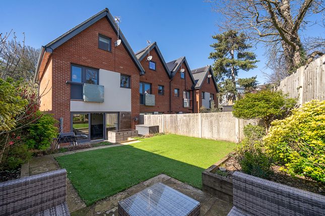49, Drayton Green, Ealing photo 3