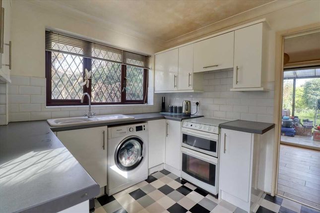 25, Totteridge Close, Clacton on Sea photo 3