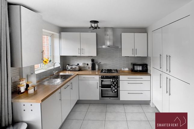 2, Field End, Farnham photo 5