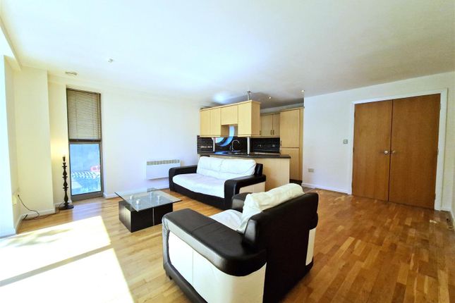 82, 3 Whitehall Quay, Leeds photo 4