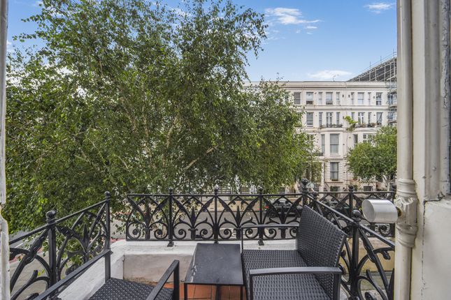 Flat 3, 75, Longridge Road, Earl's Court photo 4
