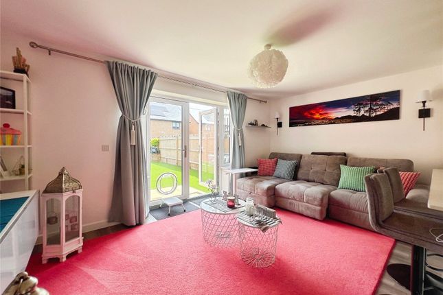 26, Bridle Road, Reading photo 2