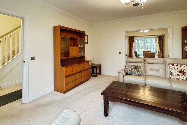 26 Priory Court, Marlborough photo 3