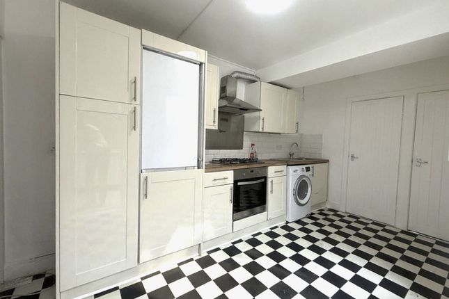 32, Park Road, Hounslow photo 5