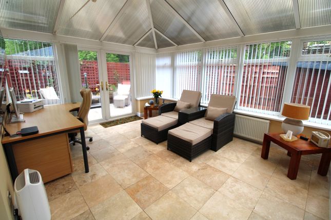 5, Rhodfa'r Coed, Maesteg photo 4