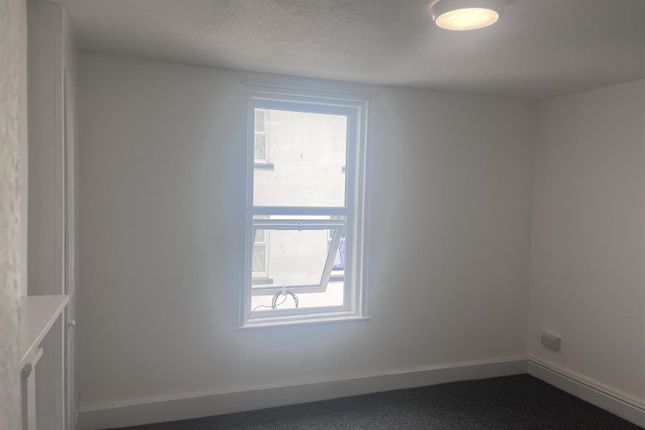 Lounge/Bedroom