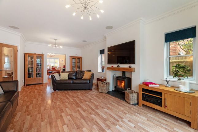 51a Bucknalls Drive, St. Albans photo 4