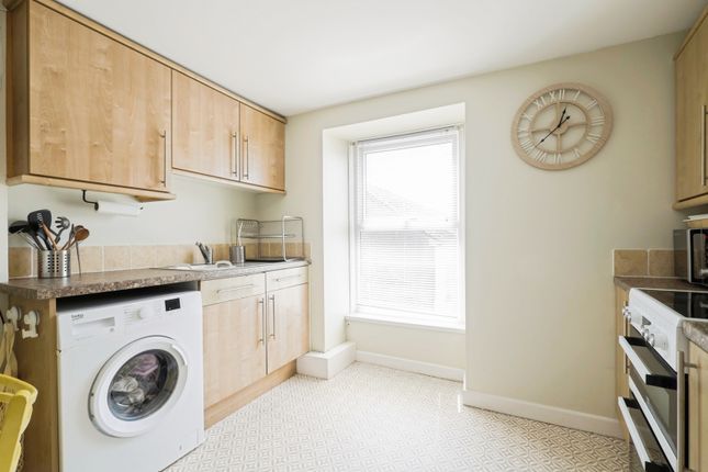 Flat 3, 4, Green Market, Penzance photo 4