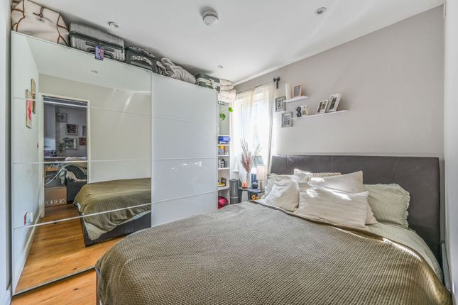 Frederick Road, SE17, Kennington photo 3