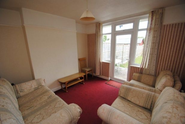 Terraced house to rent in Mortimer Road, Bristol