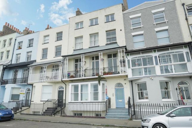 3 bed flat to rent in Paragon, Ramsgate CT11