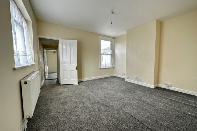 17a Byron Road, Gillingham photo 2
