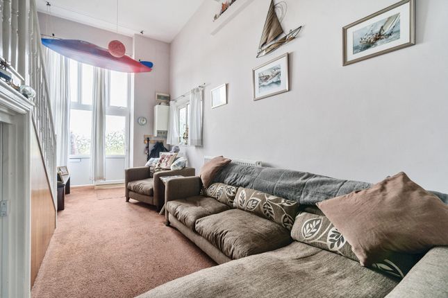 Flat 1 Sherwood, Uplyme Road, Lyme Regis photo 3