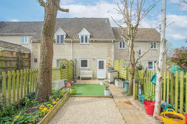 Thumbnail Town house for sale in Linfoot Road, Tetbury