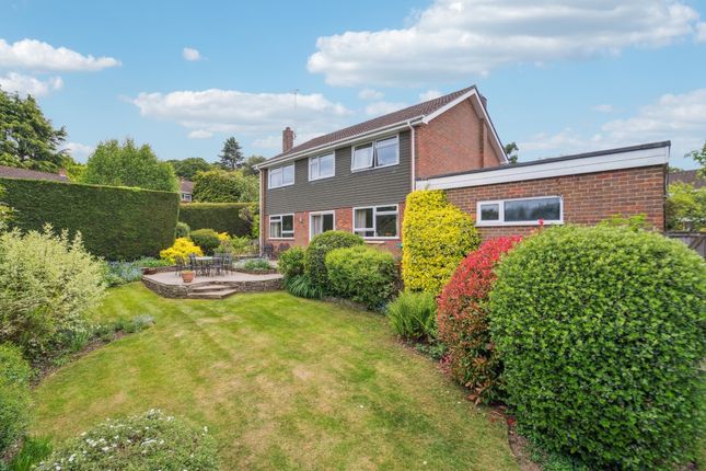 26, Longfield, Little Kingshill photo 2