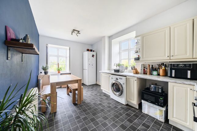 Flat 3, Leckhampton Farm House,, Leckhampton Farm Court, Cheltenham photo 2