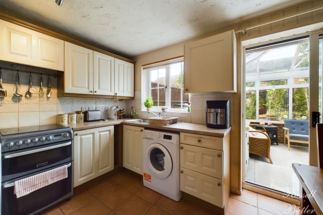 38, Waine Close, Buckingham photo 4