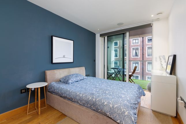 Flat to rent in The Courthouse, 70 Horseferry Road, London