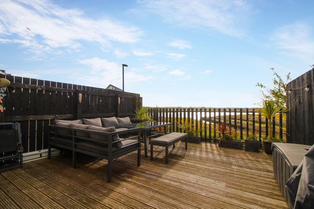 13, The Plateau, Smiths Dock, North Shields photo 2