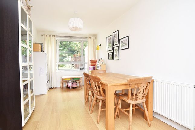 7 Park Grove, Knaresborough photo 4