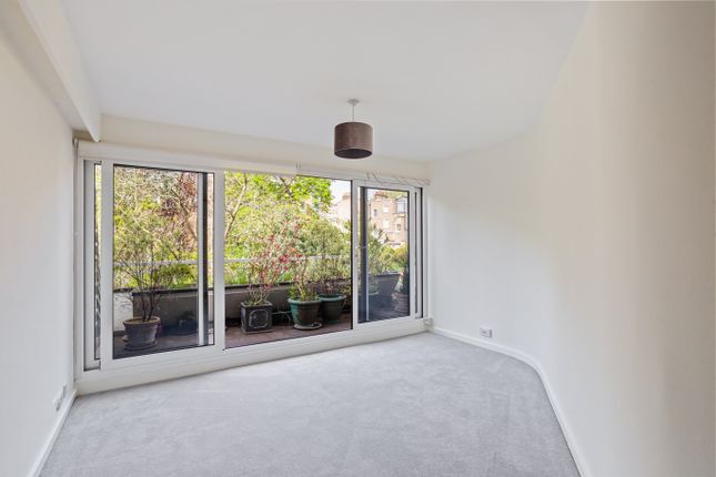 Thumbnail Flat to rent in Kendal Steps, St. Georges Fields, London