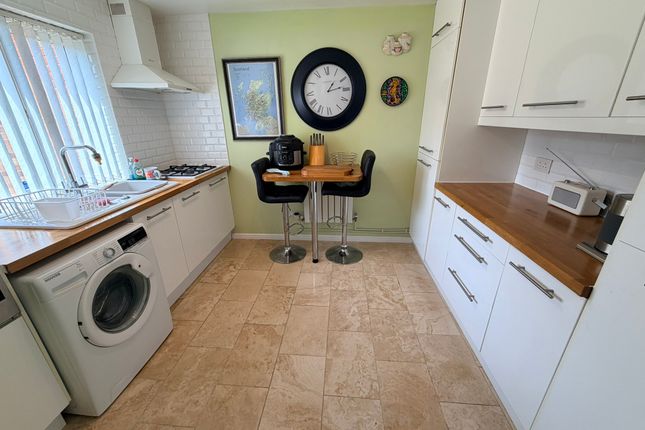 7, Streatham Place, Milton Keynes photo 2