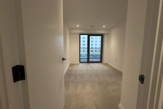 1 Eden Place, London photo 5