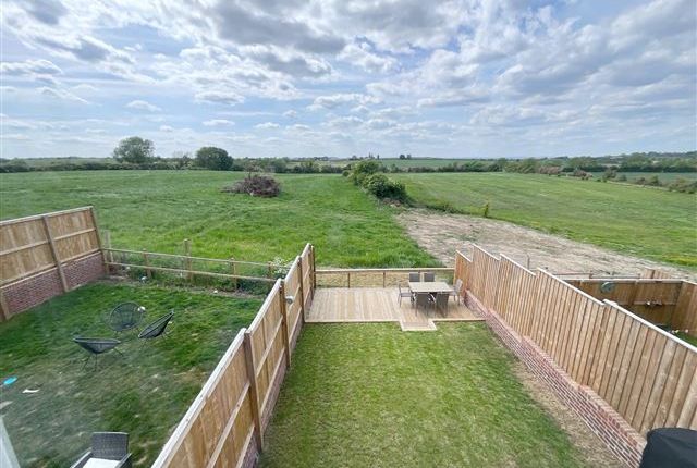 13, Whetstone Drive Harthill, Sheffield photo 2