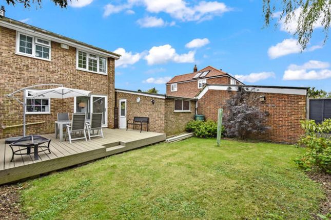 24 Longfield Avenue, Rochester photo 2