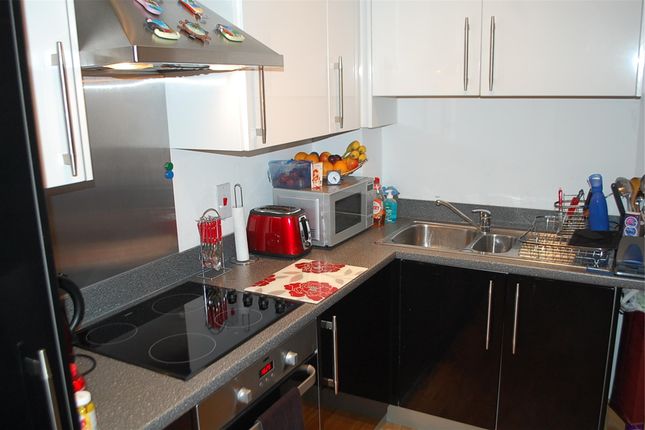 Flat, 78, Canon Court, WALLINGTON photo 4