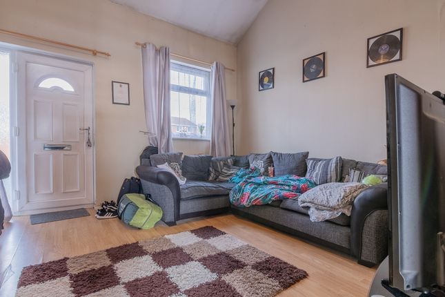 49, Beaumont Lodge Road, Leicester photo 2