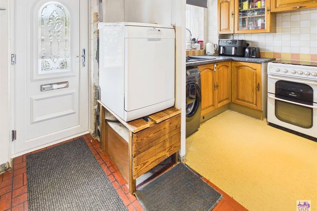 14, Emily Road, Walderslade photo 4