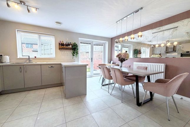 15, Celandene Gardens, Sunderland photo 3