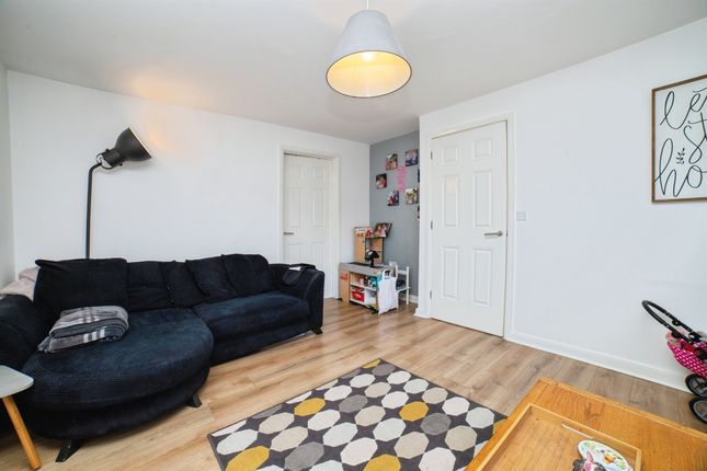 35, Morewood Drive, ALFRETON photo 3