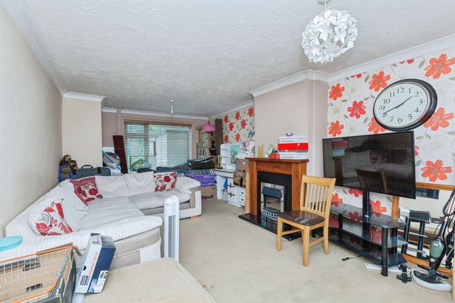 29, Epping Way, Leicester photo 4