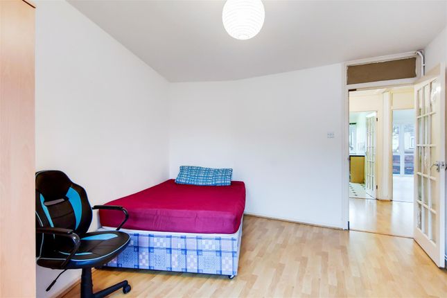 6_Bedroom 2-0.Jpg