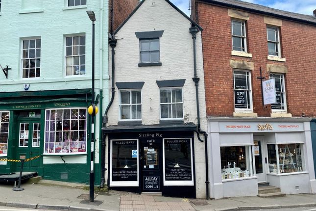 2-bed house on Sizzling Pig, Matlock, £276,000