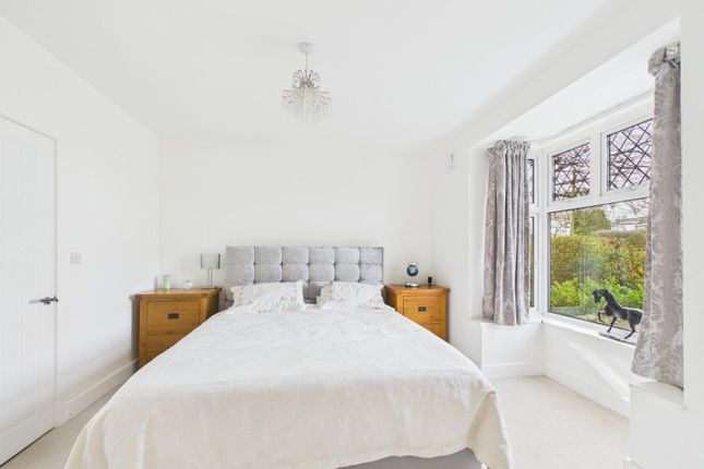 146, Sandyhurst Lane, Ashford photo 4